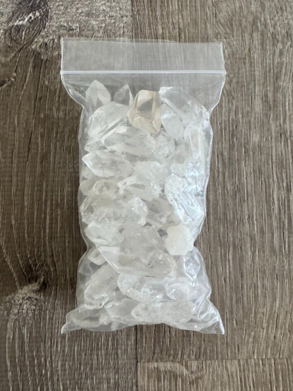 1/2 Lbs of Pointed Clear Quartz Crystals